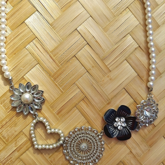 Charming Charlie faux pearl necklace, multiple medallions, stretchy bracelet set - Picture 2 of 4